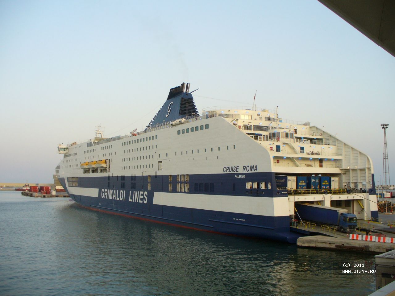 Паром италии. Паромы Италии. Паром из Рима на Сардинию. Ferry Porto Torres.