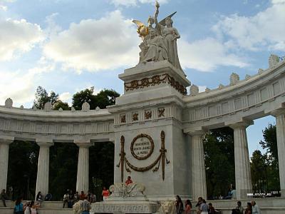 Памятник Бенито Хуаресу