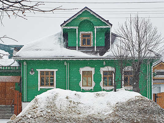 p27032119350033536245