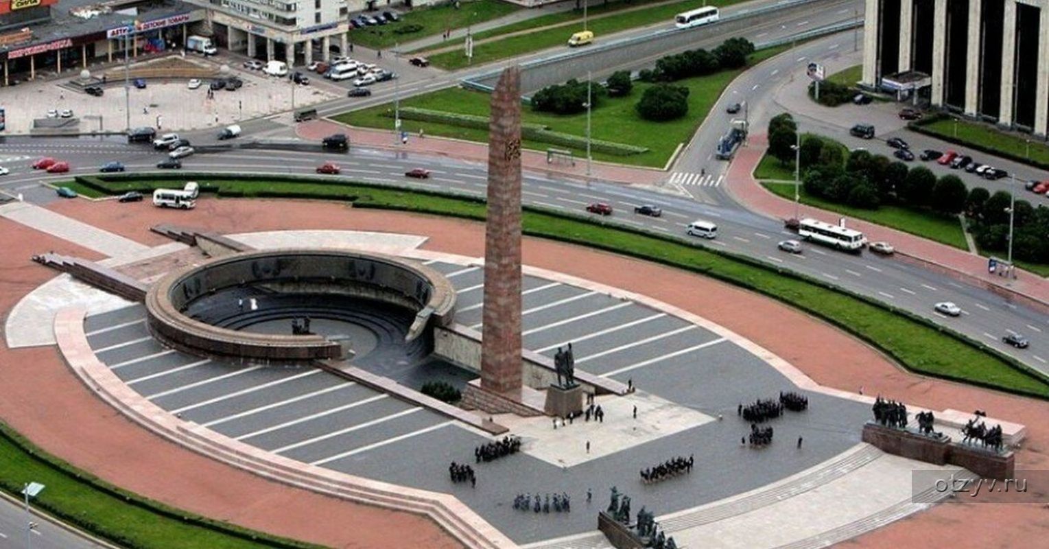 монумент защитникам ленинграда на площади победы