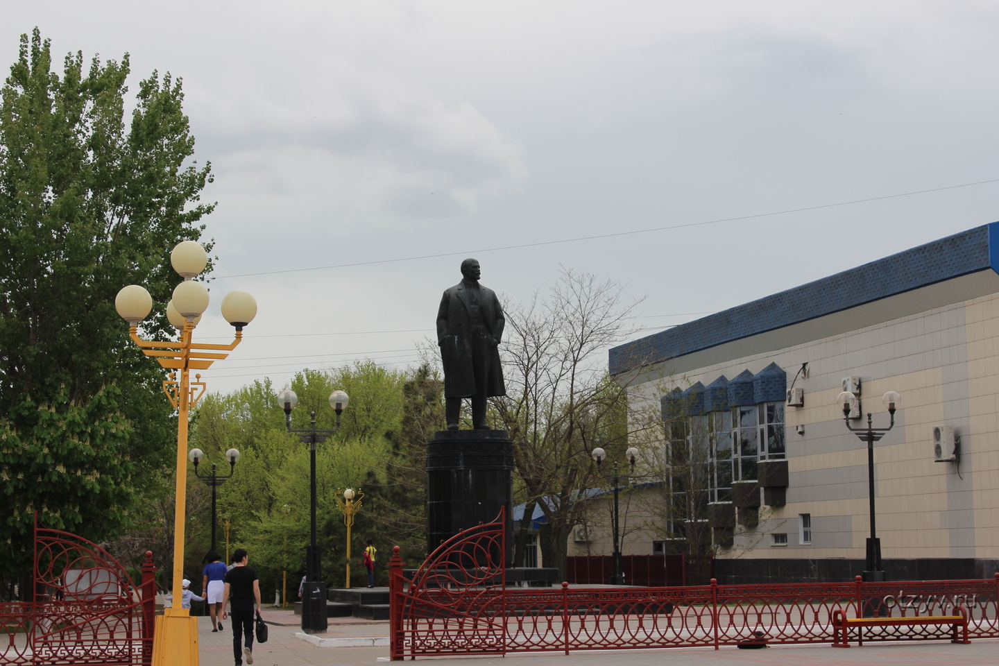 площадь ленина элиста