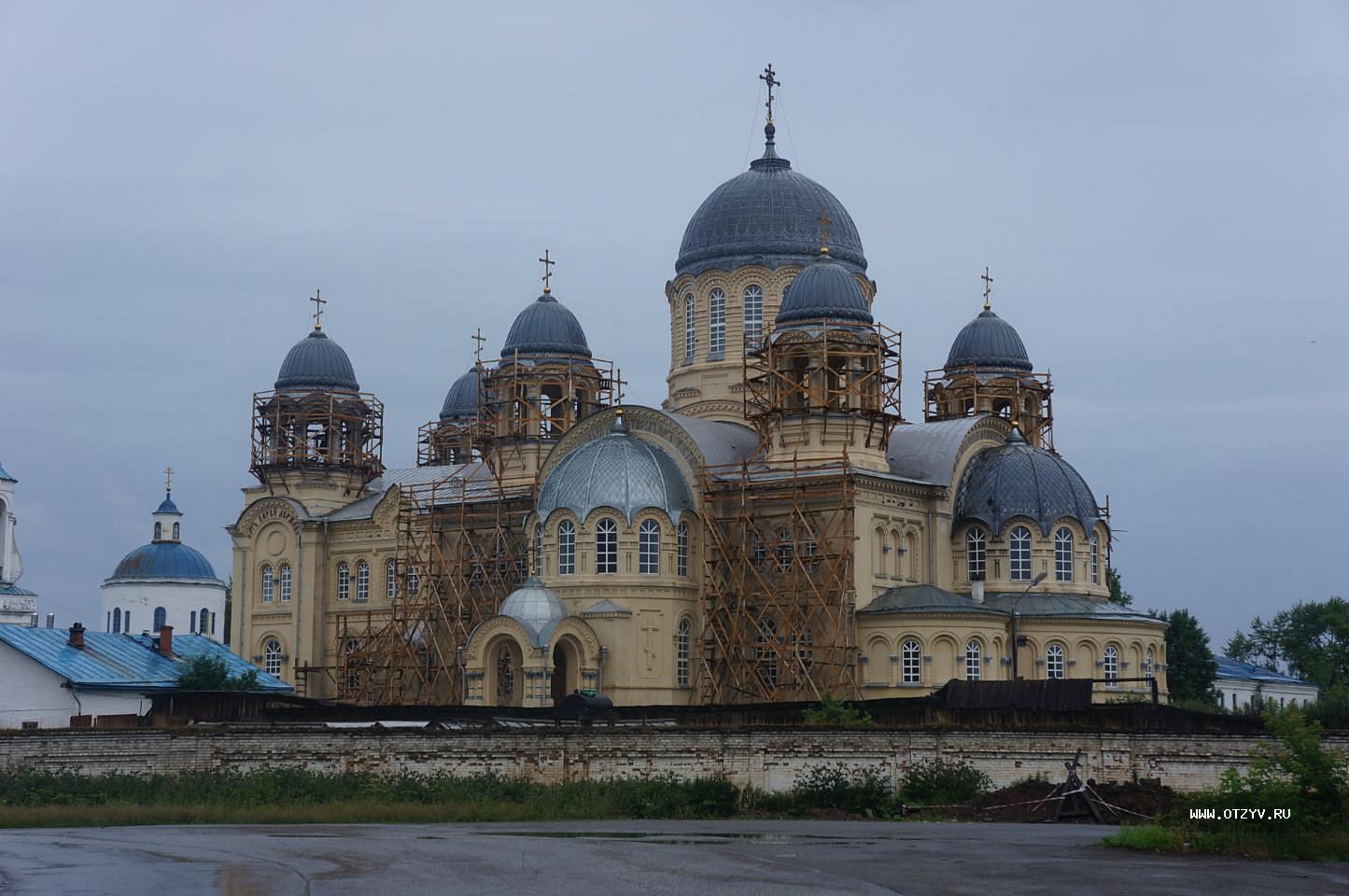 храм в верхотурье