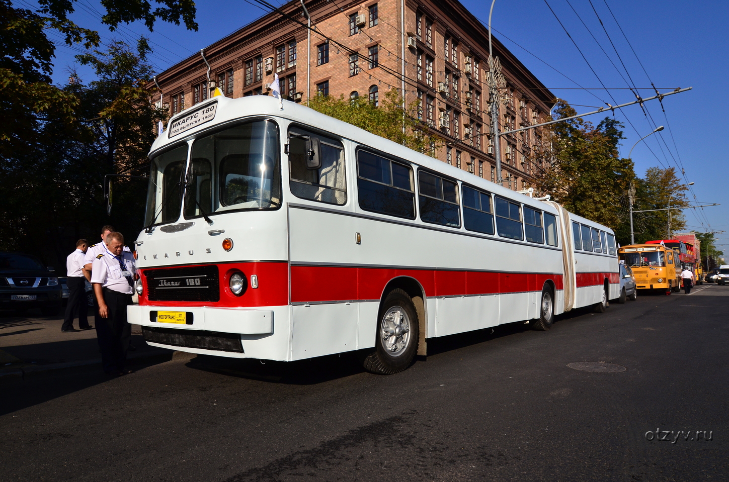 Автобус 80. Икарус 70-80. Автобусы 70 годов. Автобус Икарус 80 х. Пазик 70х годов.