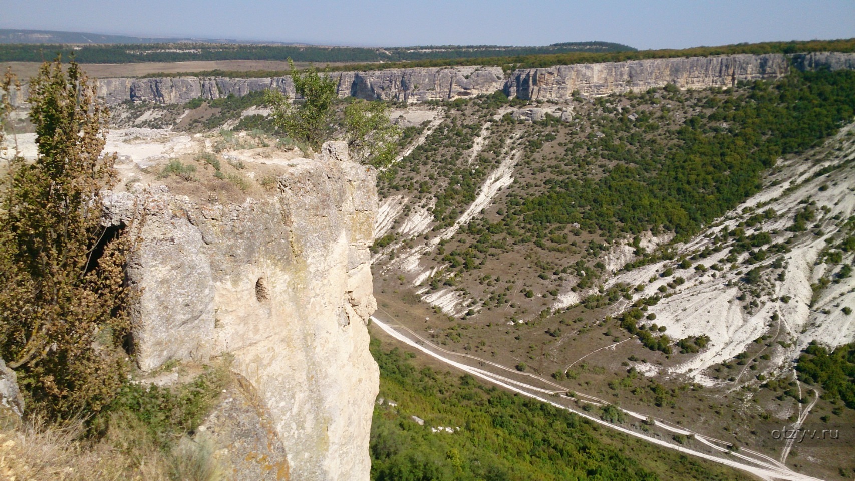 Погода крыму бахчисарайский. Белокаменка Бахчисарайский район. Бахчисарай Белокаменка. Белокаменка 30 лет назад Крым Бахчисарай. Белокаменка Бахчисарайский район фото.