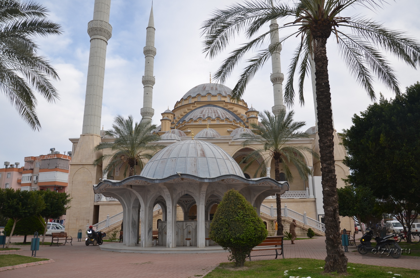Культурные центры турции. Манавгат Турция город. Манавгат Анталия мечеть. Манавгат Сиде Турция. Манавгат Сиде Турция достопримечательности.