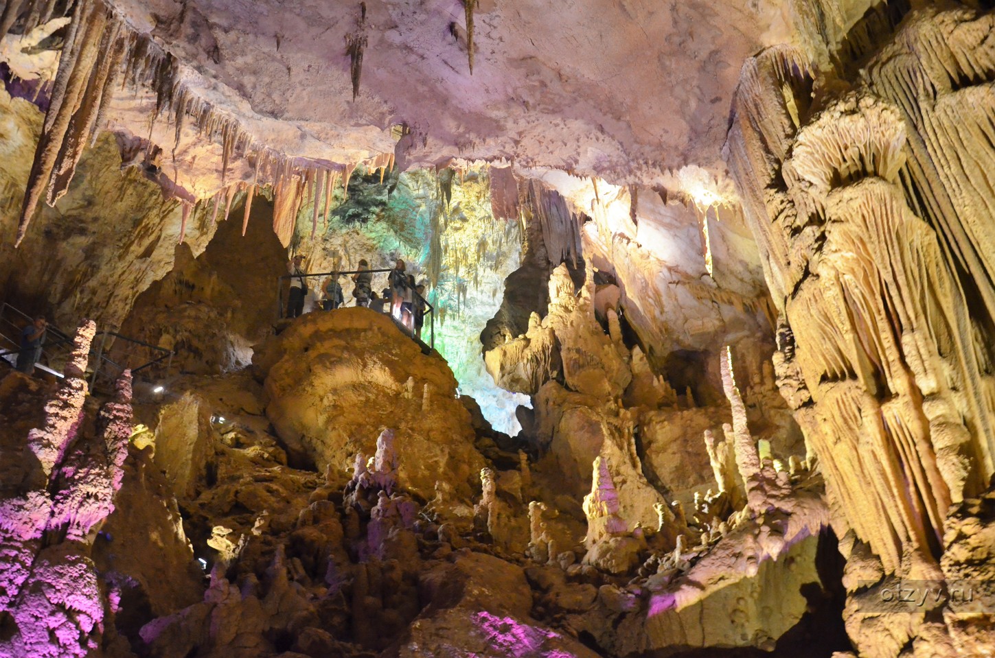 Пещера прометея грузия. Пещера Сатаплия Грузия. Пещера Прометея (г. Цхалтубо). Цхалтубо Грузия пещера Прометея.