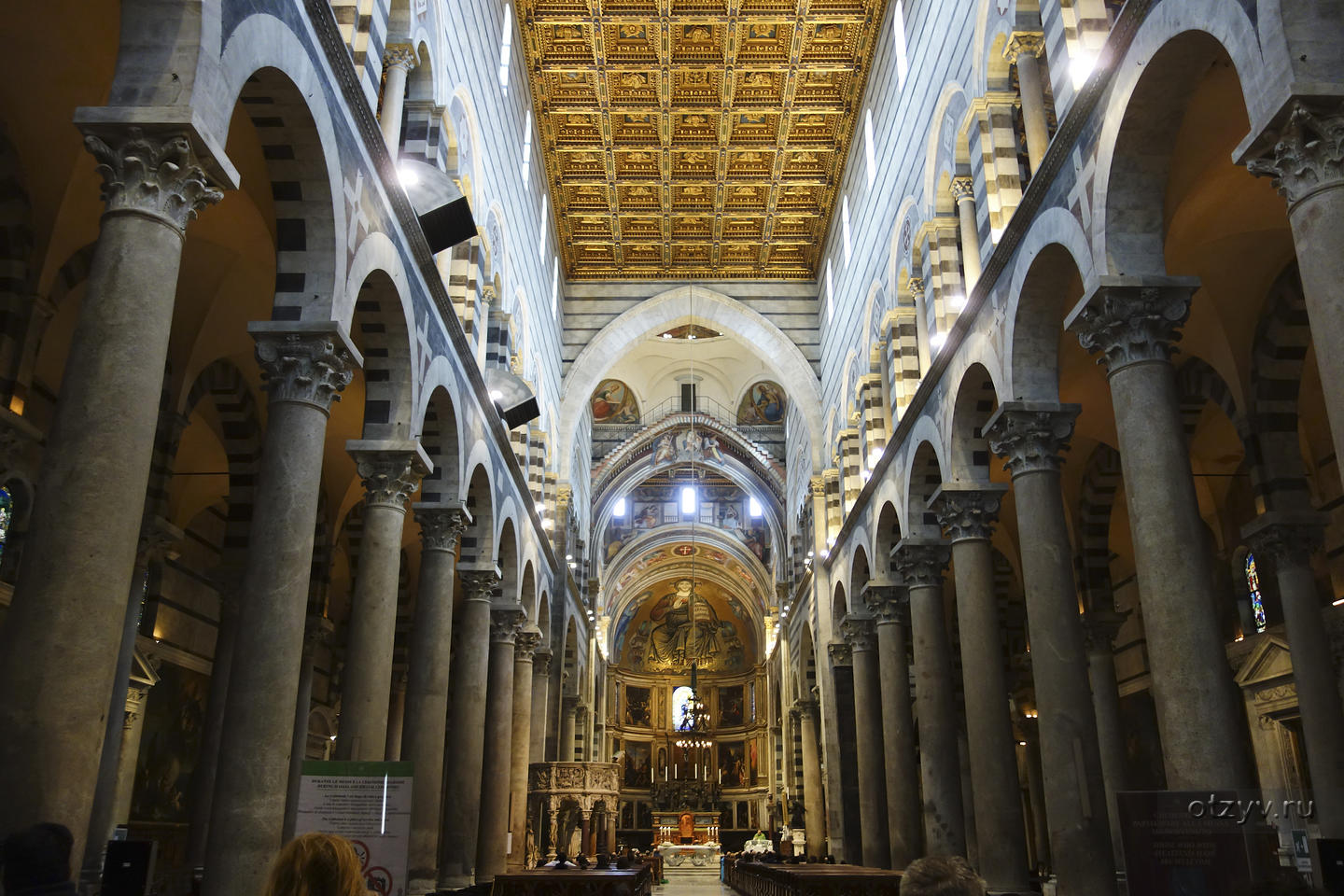 Пизанский собор Италия