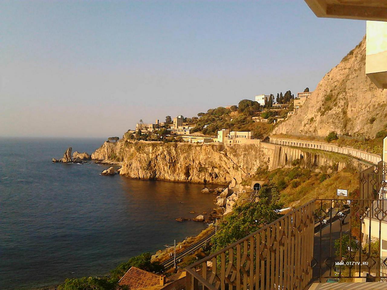 Taormina италия. Город таормина на сицилии. Taormina италия. Таормина сицилия. Таормина вид.