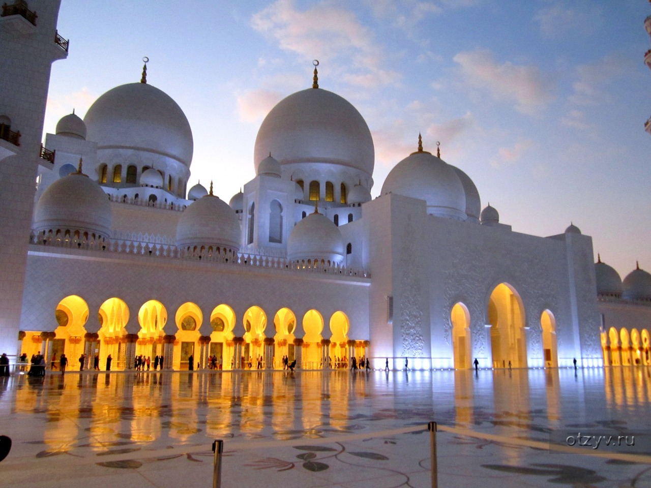 Белая мечеть Абу Даби Шейх Заид