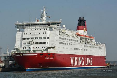 -.  Viking Line Mariella.