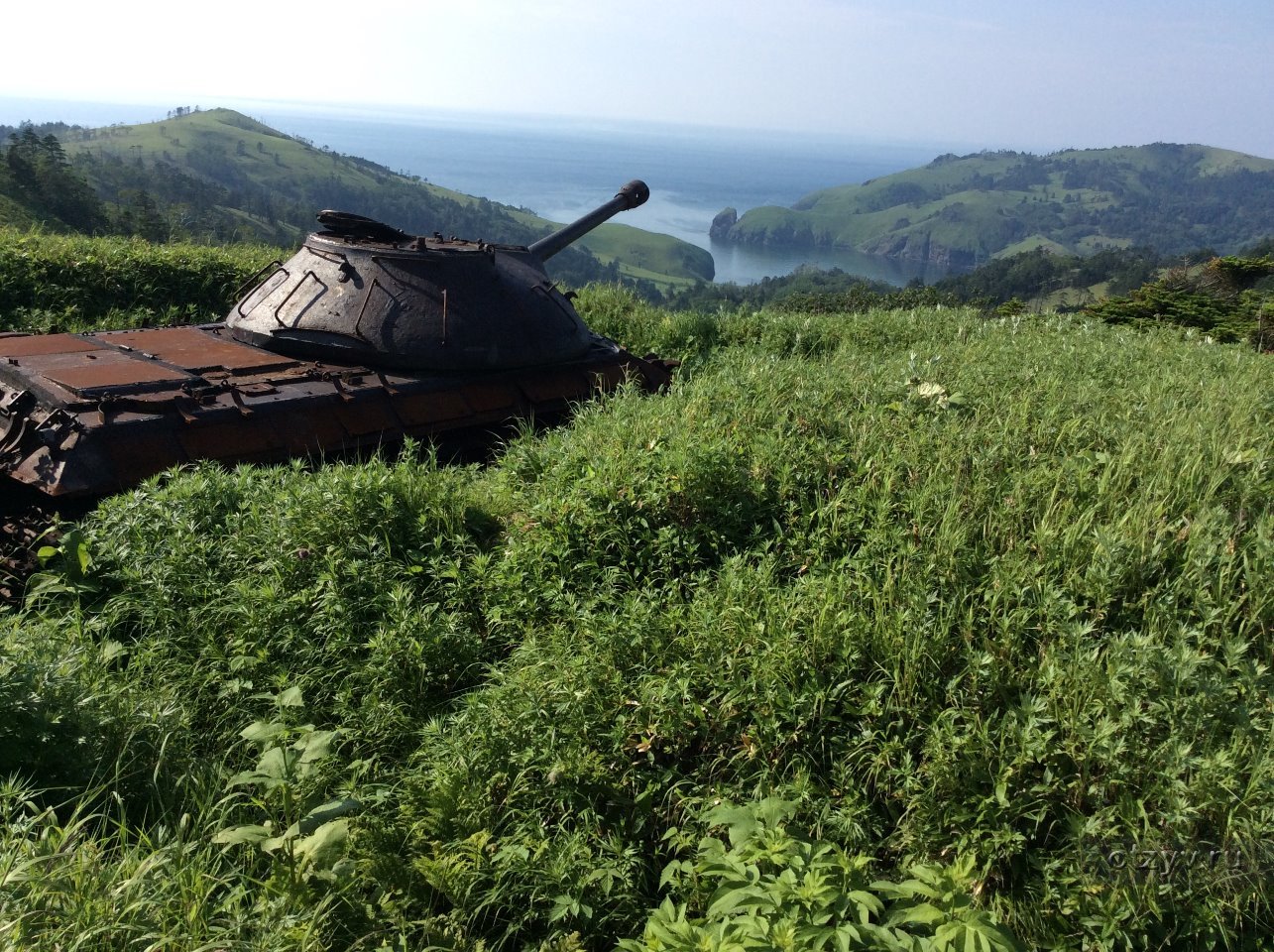 Кунашир остров брошенные танки