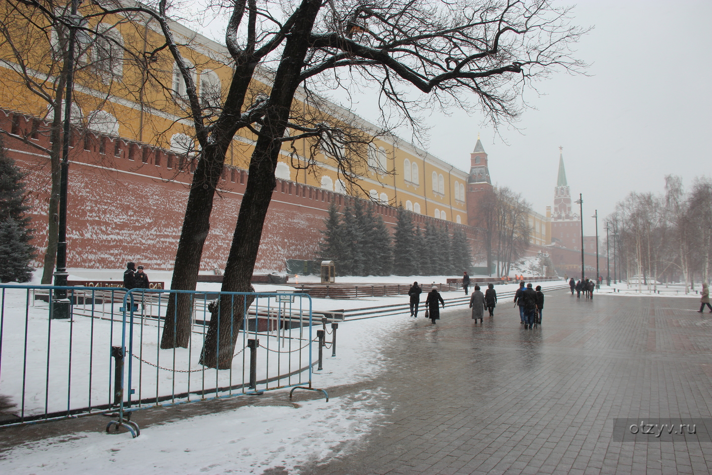 февральская москва