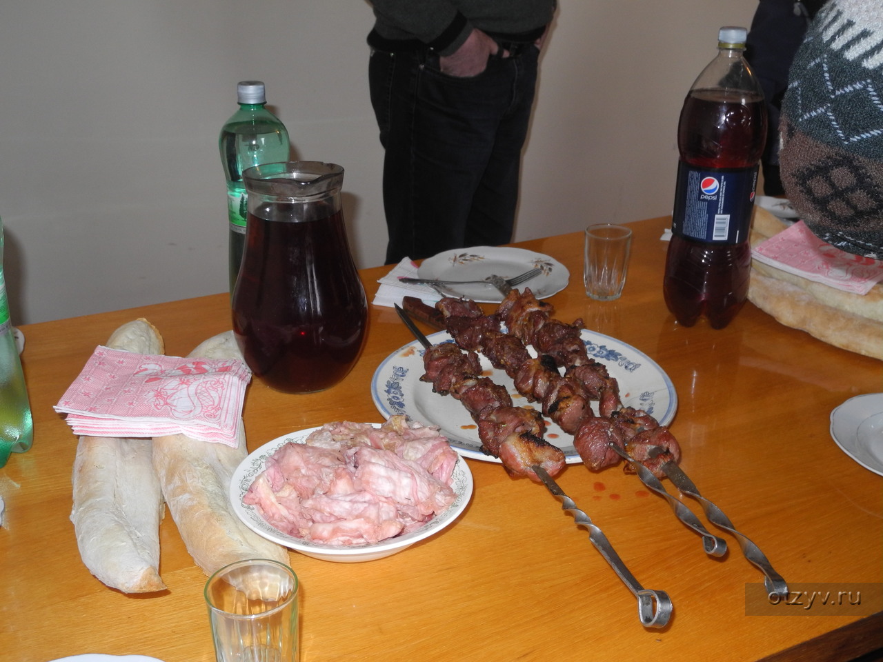 Застолье с шашлыком