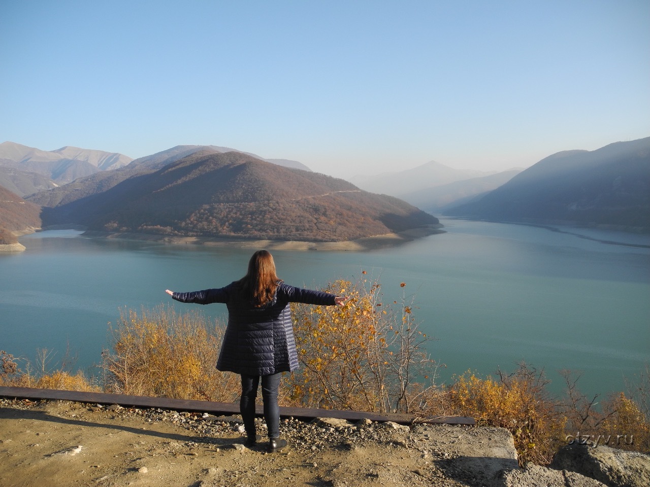 Можно лететь в грузию. Грузия в ноябре. Грузия в ноябре фото. Погода в Тбилиси в ноябре. Грузия отдых ноябрь.