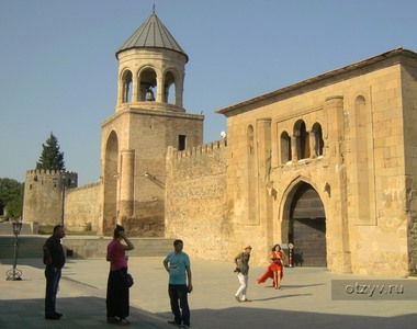 Монастырский комплекс с Патриаршим храмом Светицховели