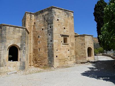 Сохранившийся собор Св.Тита на территории древней Гортины.