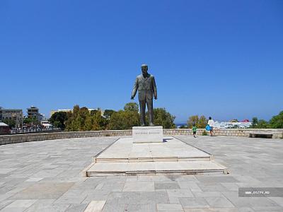 Памятник Элефтериусу Венизелосу.