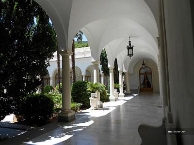Ливадийский дворцово-парковый музей-заповедник,итальянский дворик