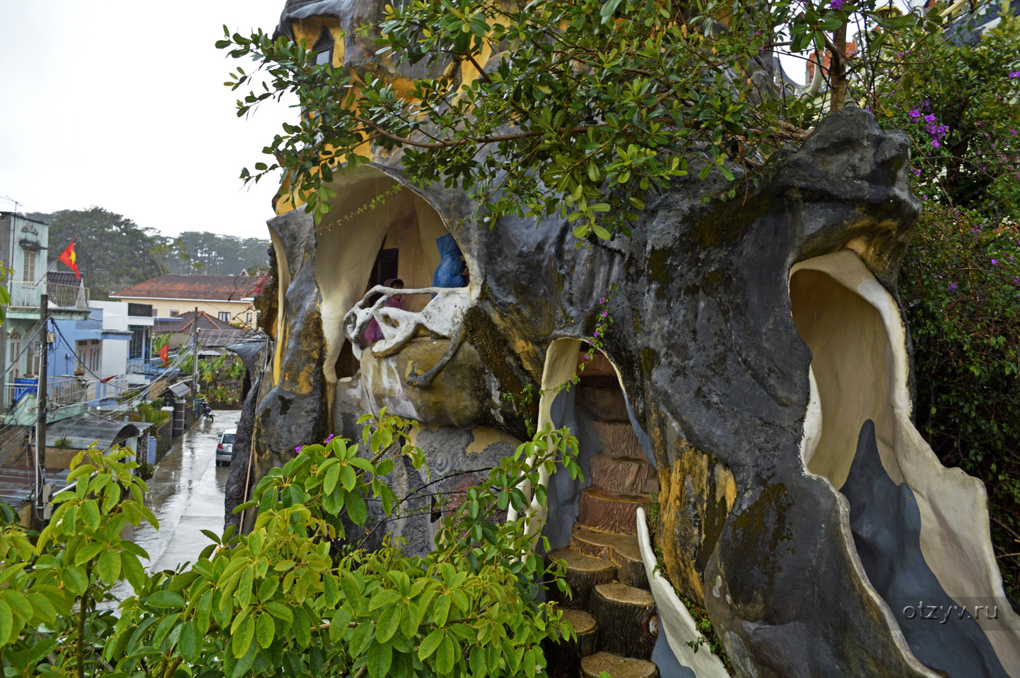Далат погода. Нячанг Далат. Далат экскурсия. Вьетнам Далат монастырь Чук лам. Из Нячанга в Далата.