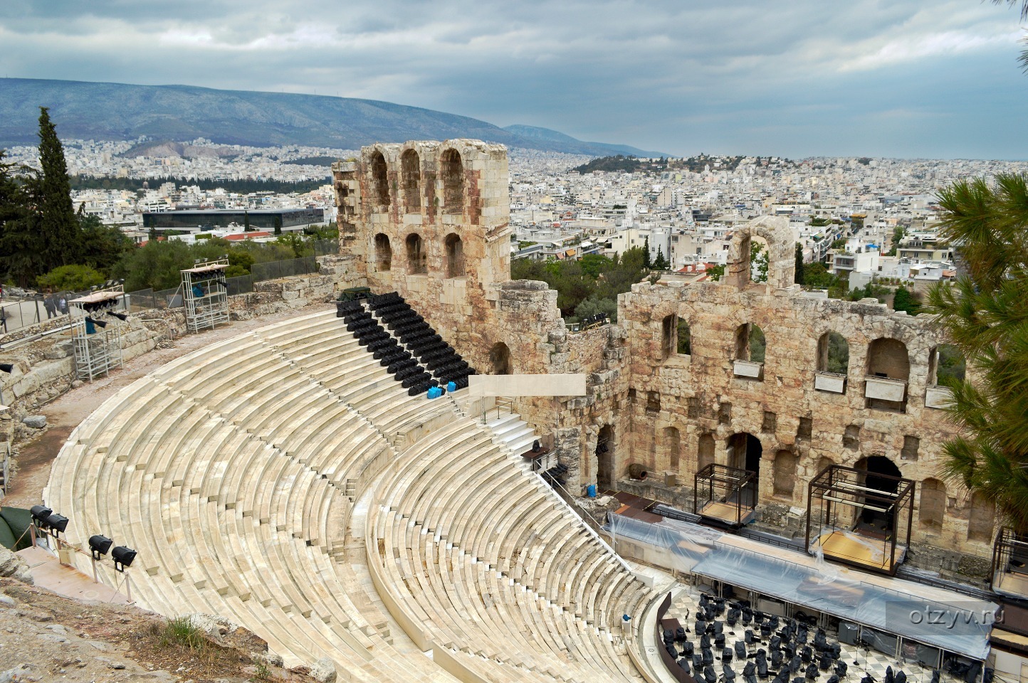 первый театр афины