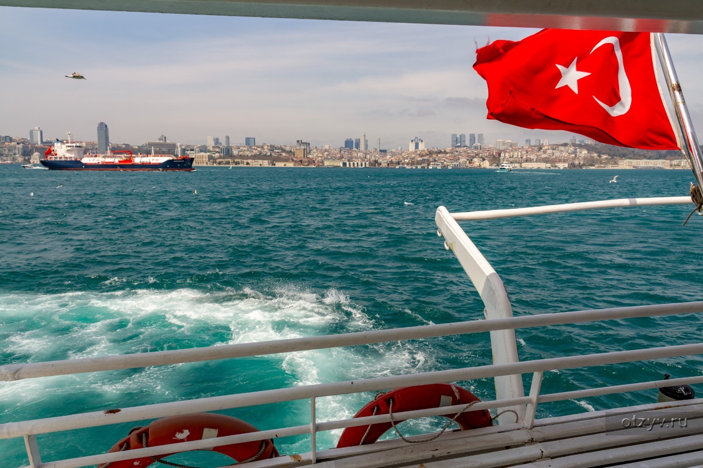 Туры в стамбул в апреле 2024. Стамбул в апреле. Стамбул 2019. Стамбул Coral Energy. Стамбул в апреле фото.