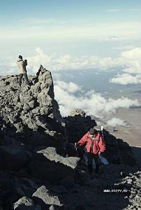 Переходим через край в самый кратер. Промежуточный финиш.