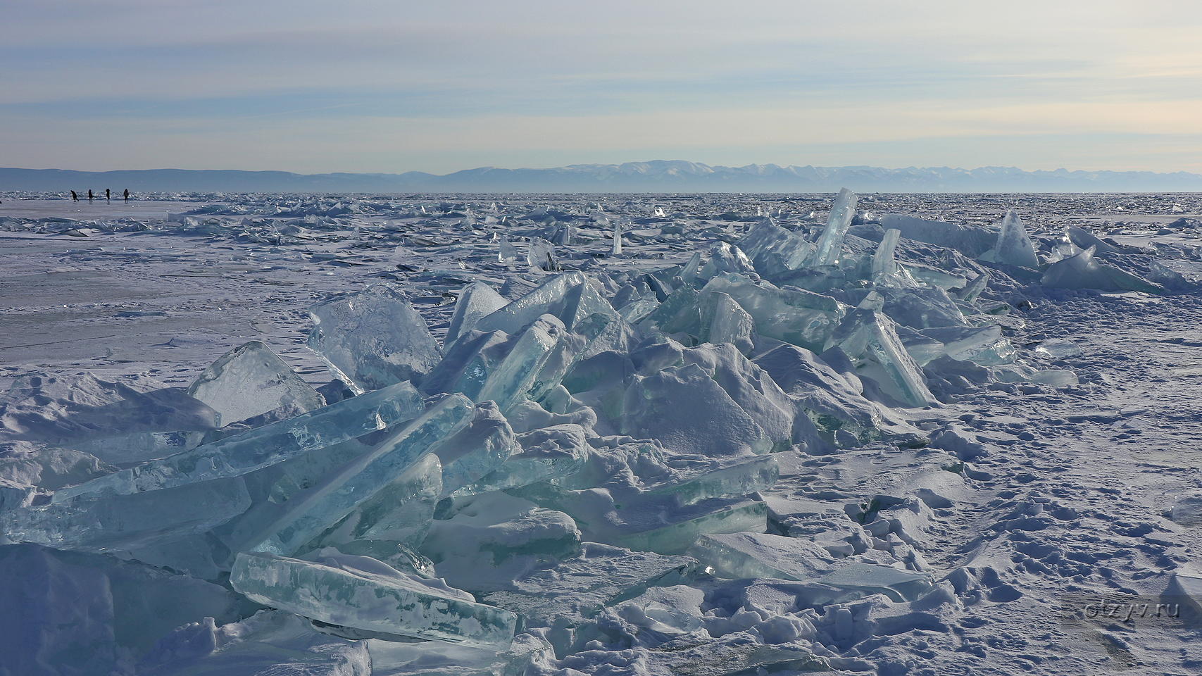 Байкал 2022. Большое Голоустное лед. Большое Голоустное зима 2022. Голоустное Байкал зимой.