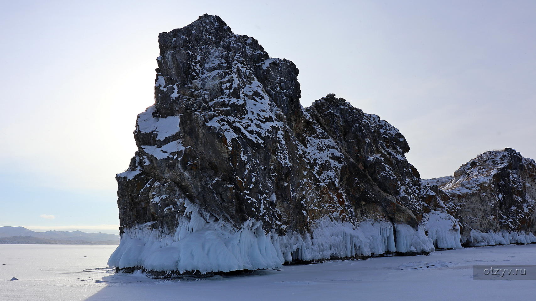 Камены шатер Байкал Курма