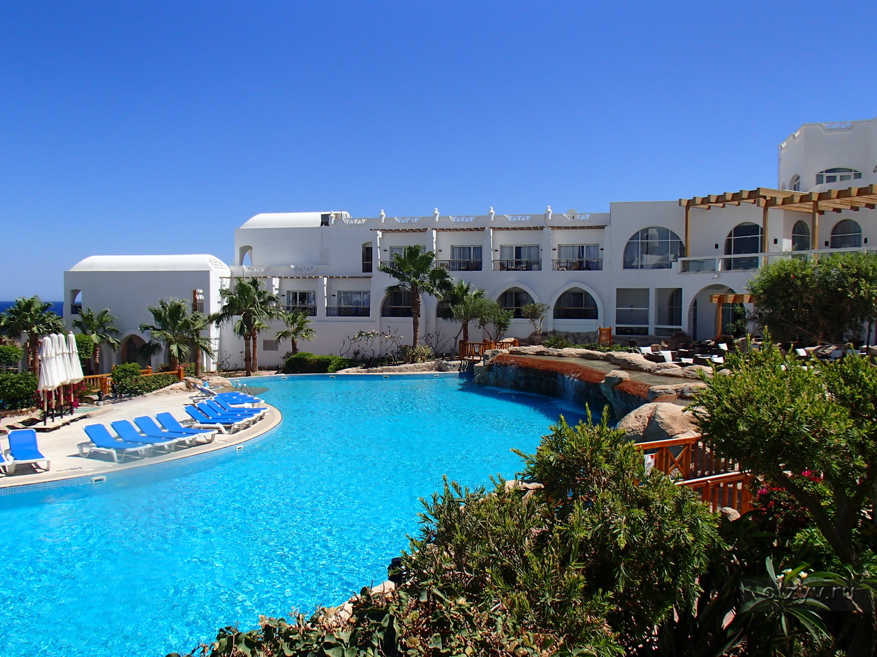 Sharm palace. Cyrene Grand Hotel Шарм-Эль-Шейх. Мелия Шарм. Melia Sharm 5 Египет Шарм-Эль-Шейх. Отель сирена Шарм Египет.