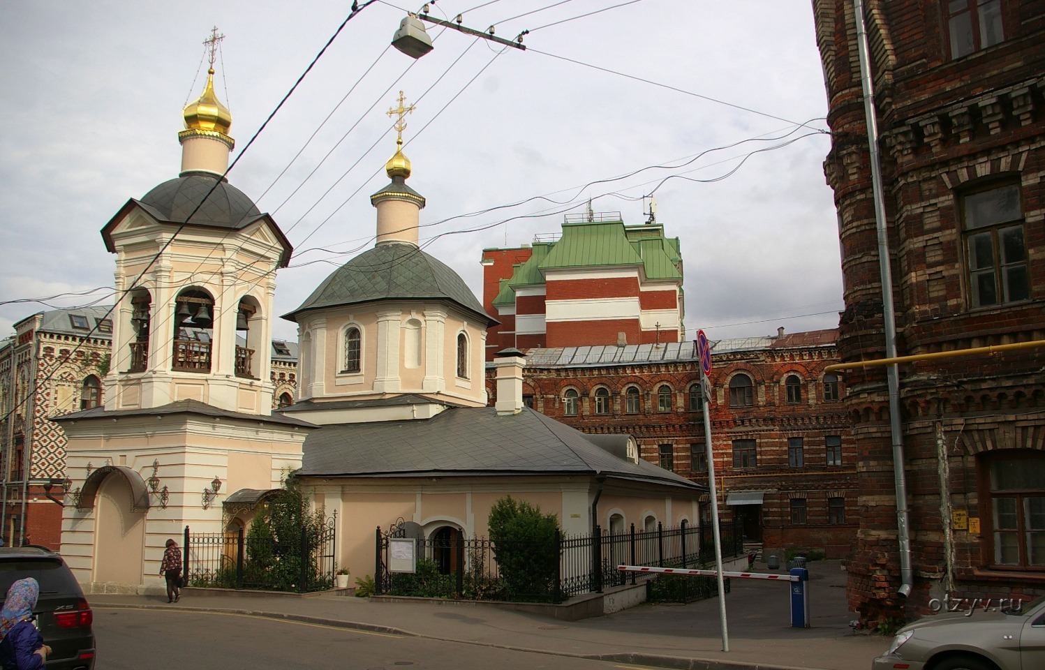 Церковь в центре