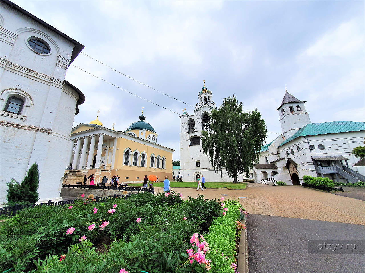 Ярославский музей заповедник ярославль отзывы. Музей-заповедник Ярославль. Ярославский музей-заповедник Ярославль. Ярославский музей-заповедник летом. Музей-заповедник Ярославль фото.