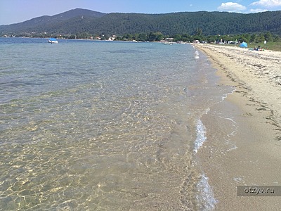 Пляж на везде в Вурвуру - очень красиво и теплая водичка, июнь. В августе было немногим люднее) / Ситония, Халкидики, Греция, июнь-август 2017 (Греция)
