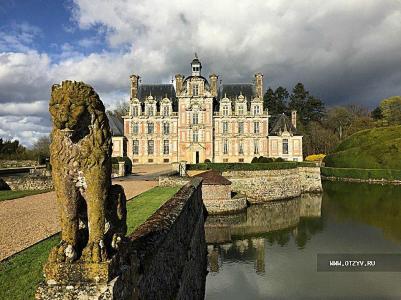 Château de Beaumesnil: ,      XIII  