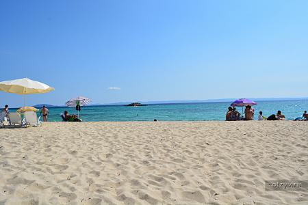 Пляж Калогрия - бич бар Манго
