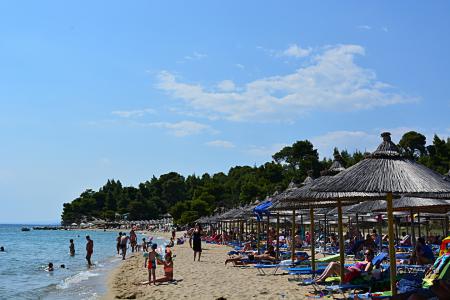 Пляж Калогрия - бич бар Манго