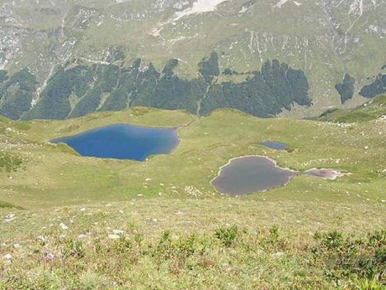 7 озер абхазия. Долина пяти озер Абхазия. Долина Семиозерье Абхазия. Долина 7 озер Абхазия.