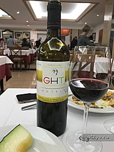 Вино бренда сети отелей GHT