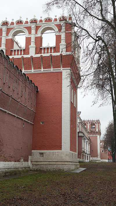 а в донском монастыре слова