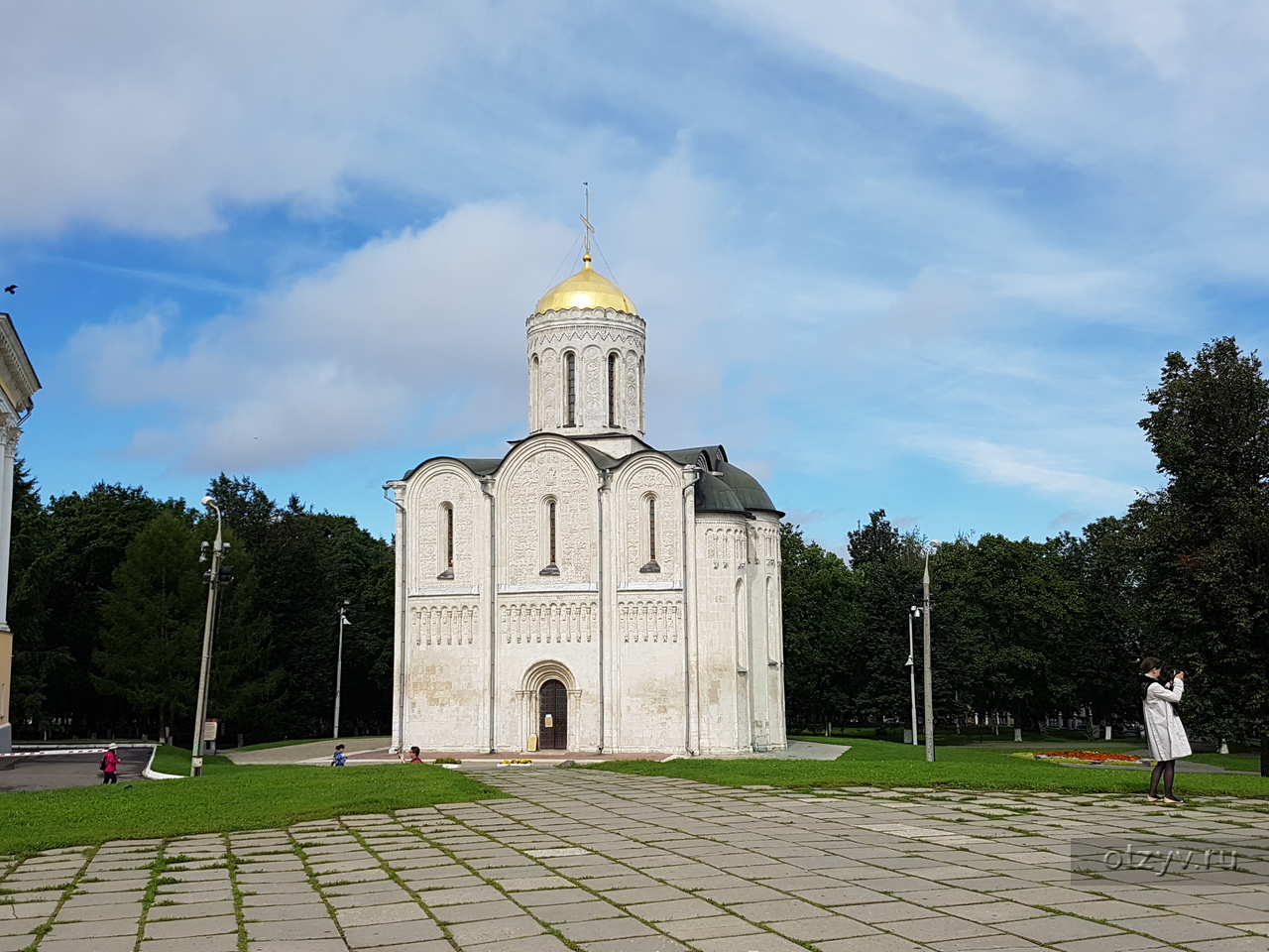 Соборы Владимира Успенский и Дмитровский