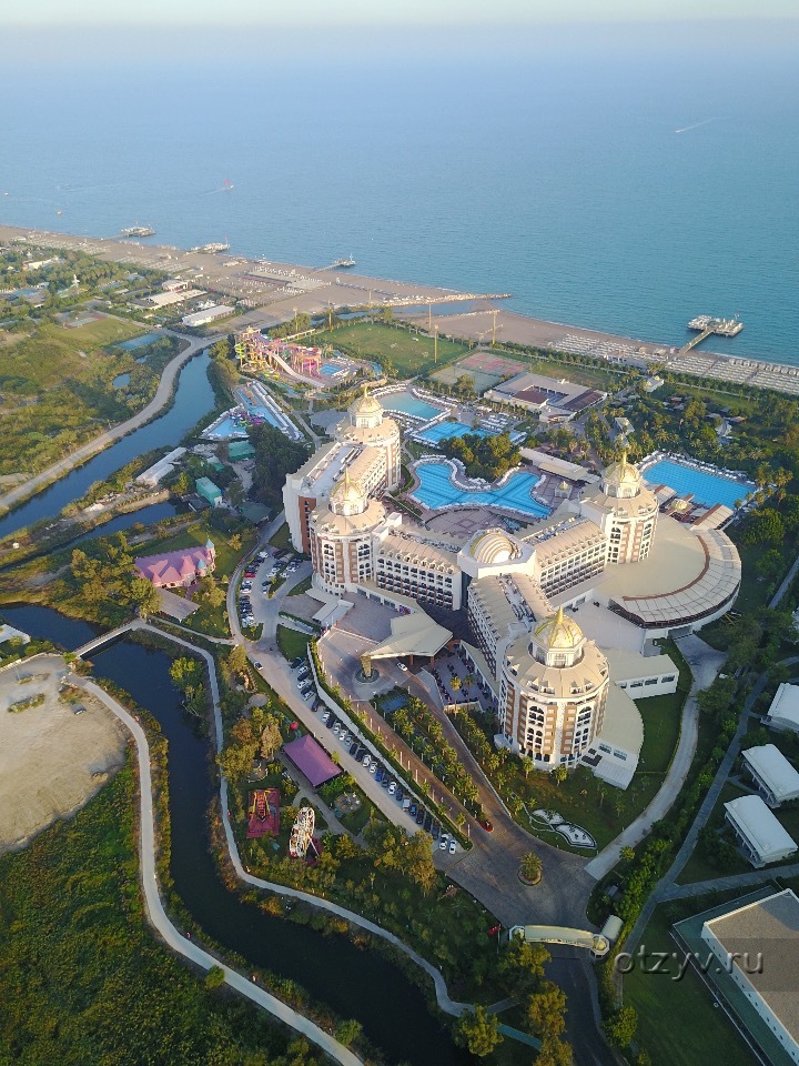 Delphin be Grand Resort бассейны