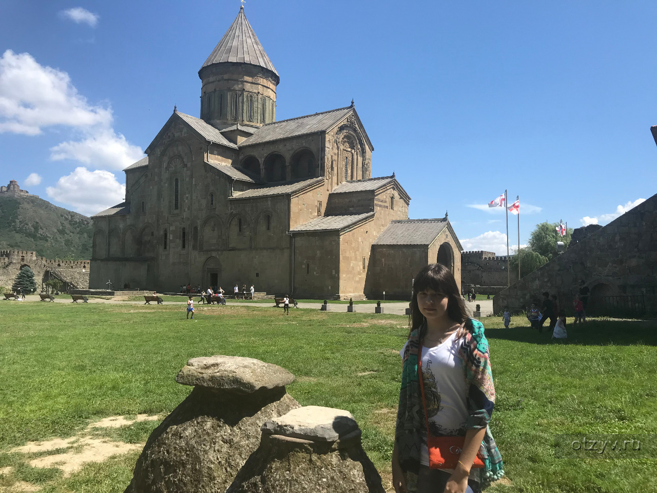 Поездка в ереван. Ереван путешествие классов. Ереван какое путешествие. Loud Travel Yerevan.