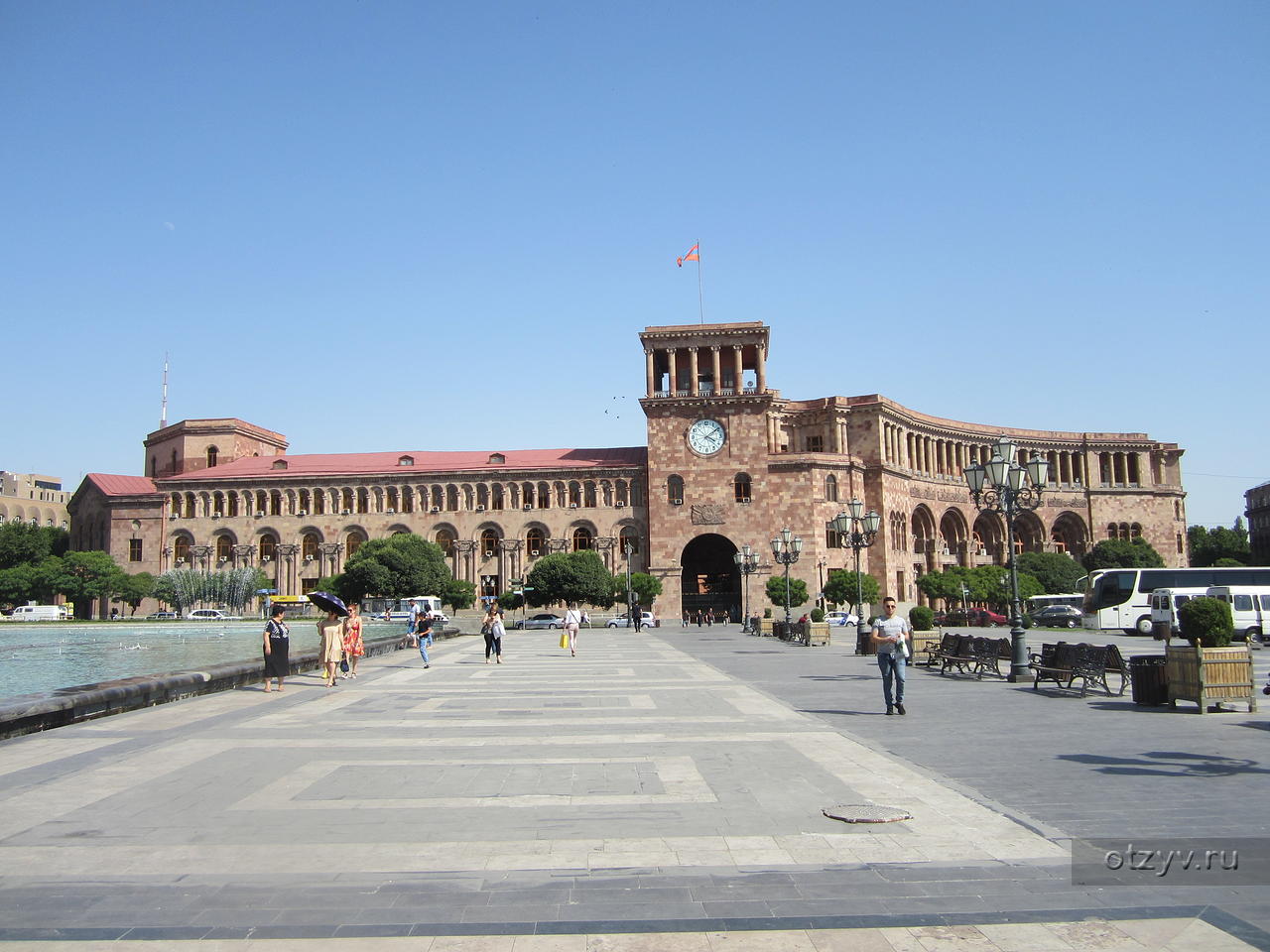 Republic square. Площадь Республики Ереван. Армения Ереван площадь Республики. Центральная площадь Еревана. Площадь независимости Ереван.