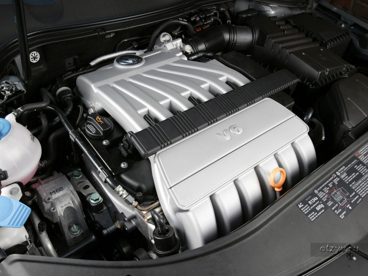 Купить двигатель v6. Volkswagen Passat мотор v6. Passat b6 3.6. Passat 3.6 FSI. VW Passat b6 vr6 3.6.