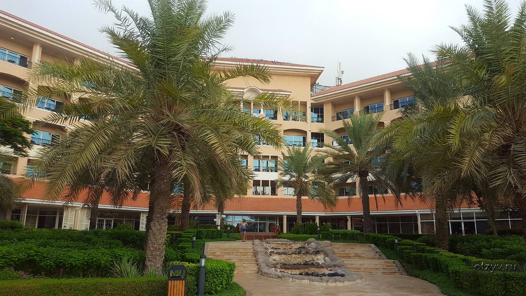 Fujairah Rotana 5 ОАЭ Resort