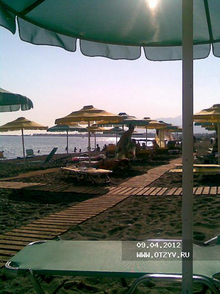 Tylissos Beach