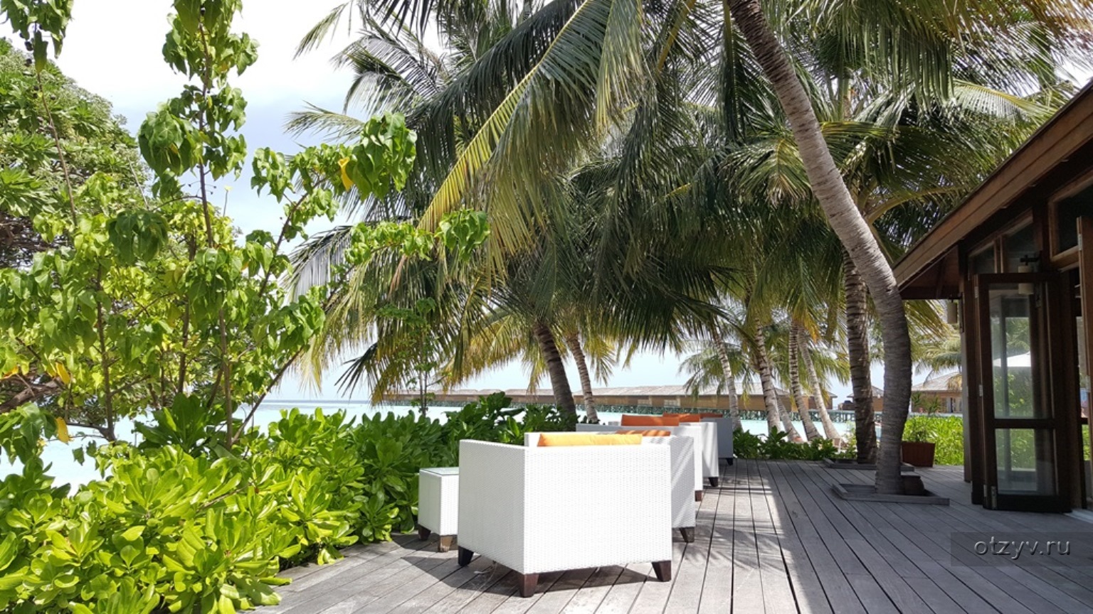 Vilamendhoo island resort. Vilamendhoo Island Resort & Spa. Vilamendhoo Island Maldives. Vilamendhoo Island Resort & Spa вид сверху. Vilamendhoo Island Resort 4.