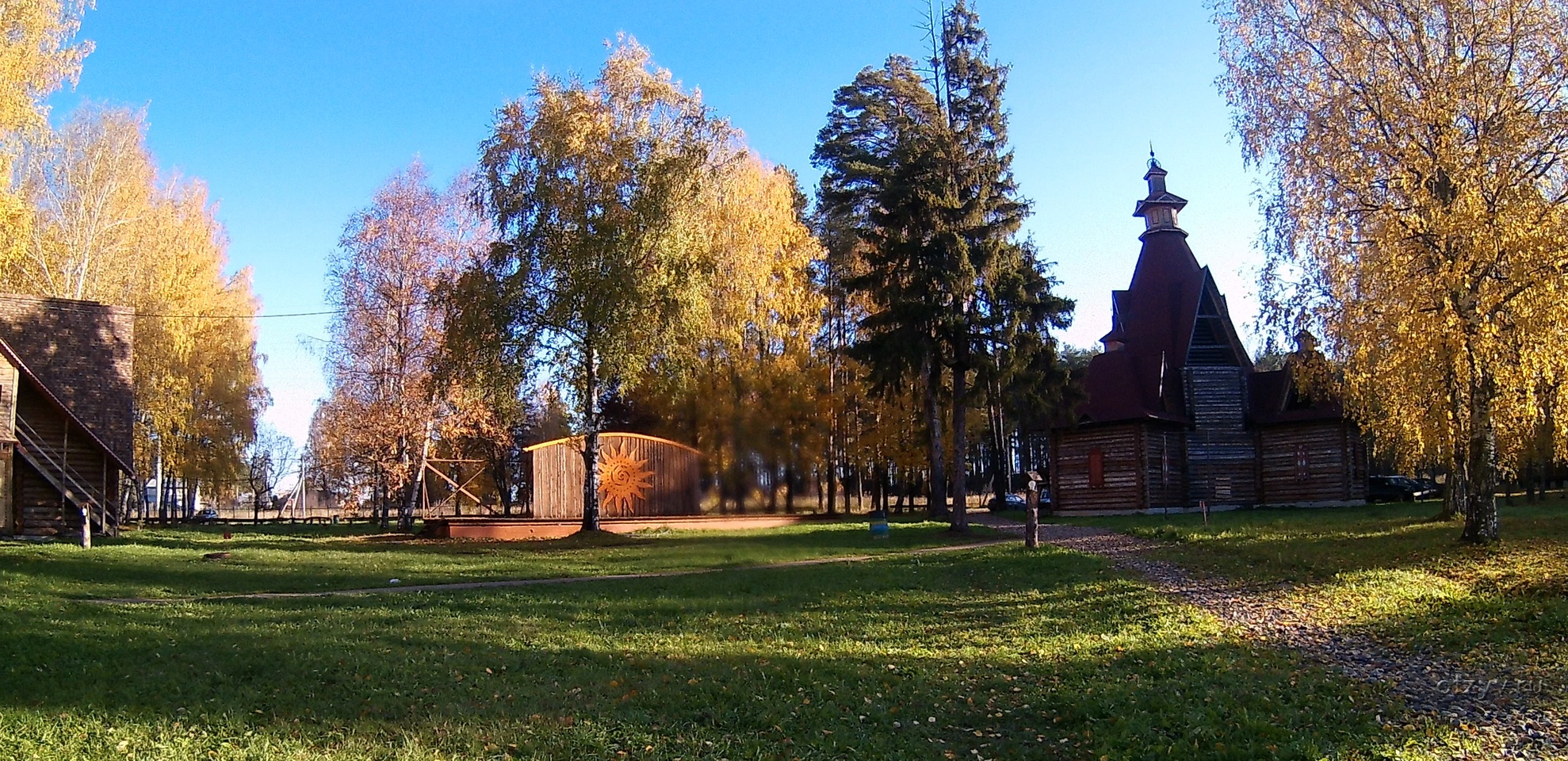 Парки костромы. Парк Берендеевка Кострома. Парк отель Берендеевка в Костроме. Деревня Берендеевка в Костроме. ПКИО Берендеевка Кострома.