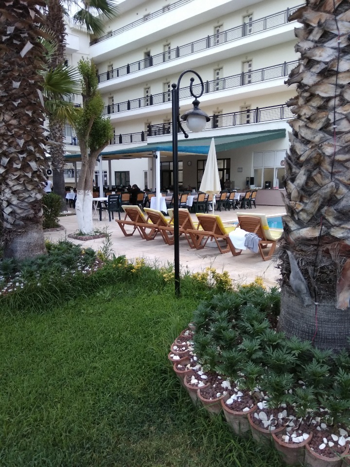 Malibu Resort Hotel