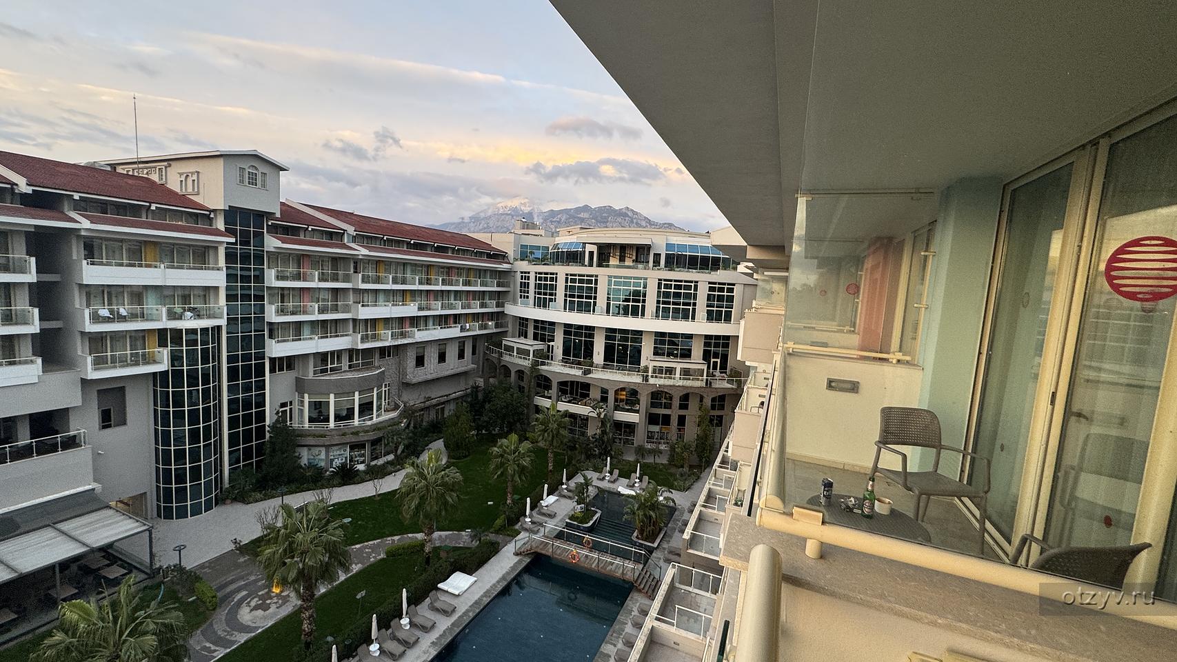 Akra Kemer