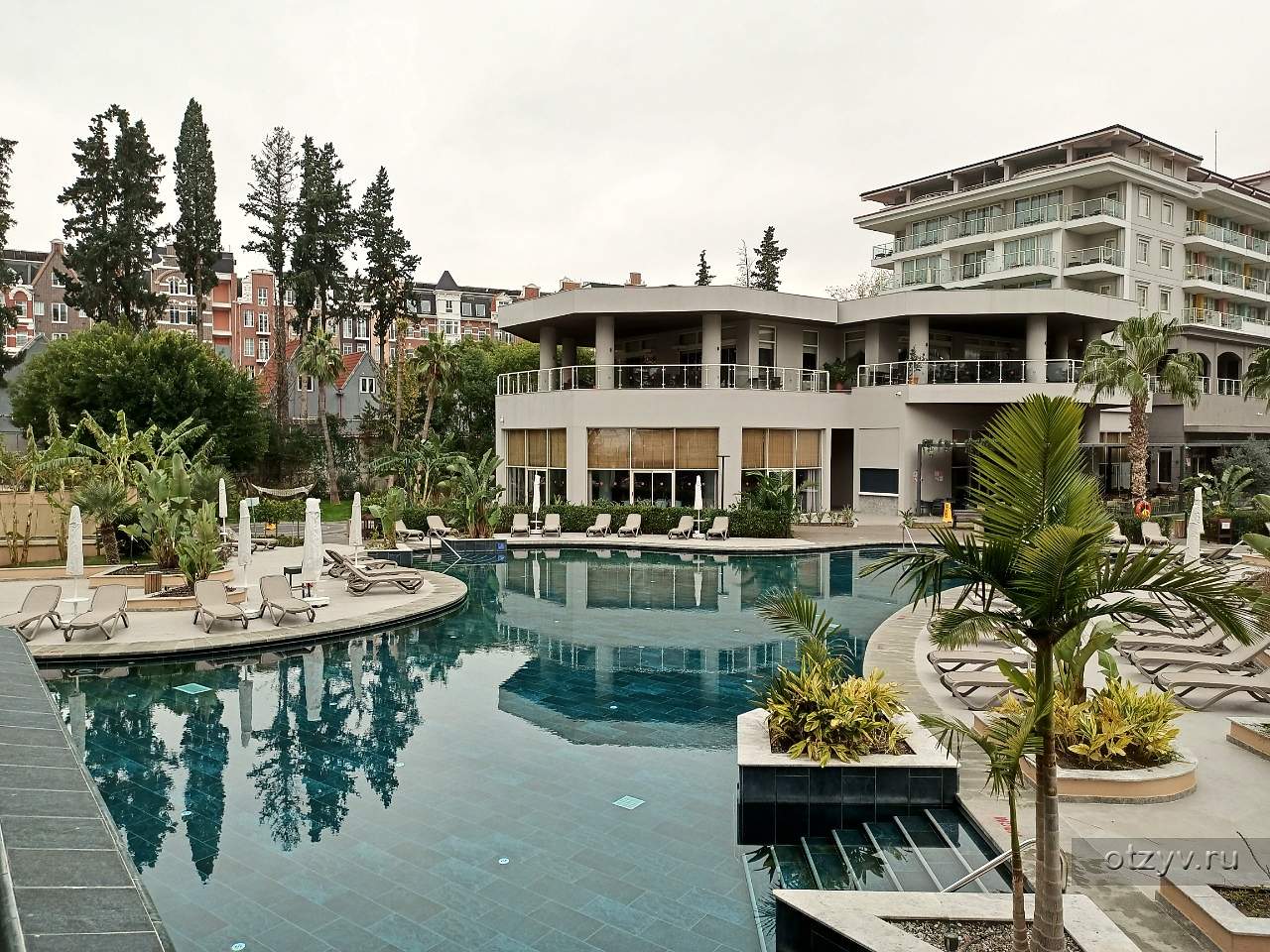 Akra Kemer